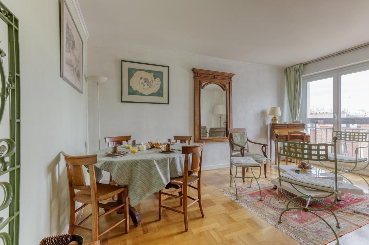 Appartement Large And Bright 2 Bdrs Flat With View - Paris 20 Extérieur photo
